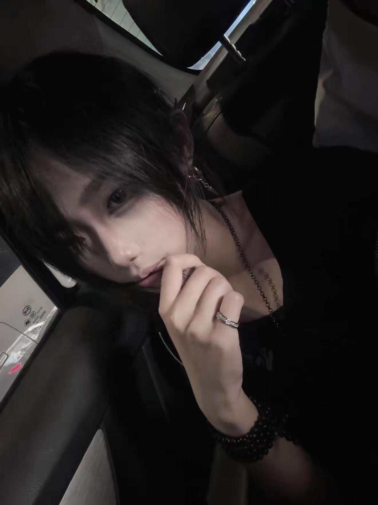 有时我也想问 天地霏雨 人与人 藕断丝连 这句话如何能应验lwl 处女座 装忧郁