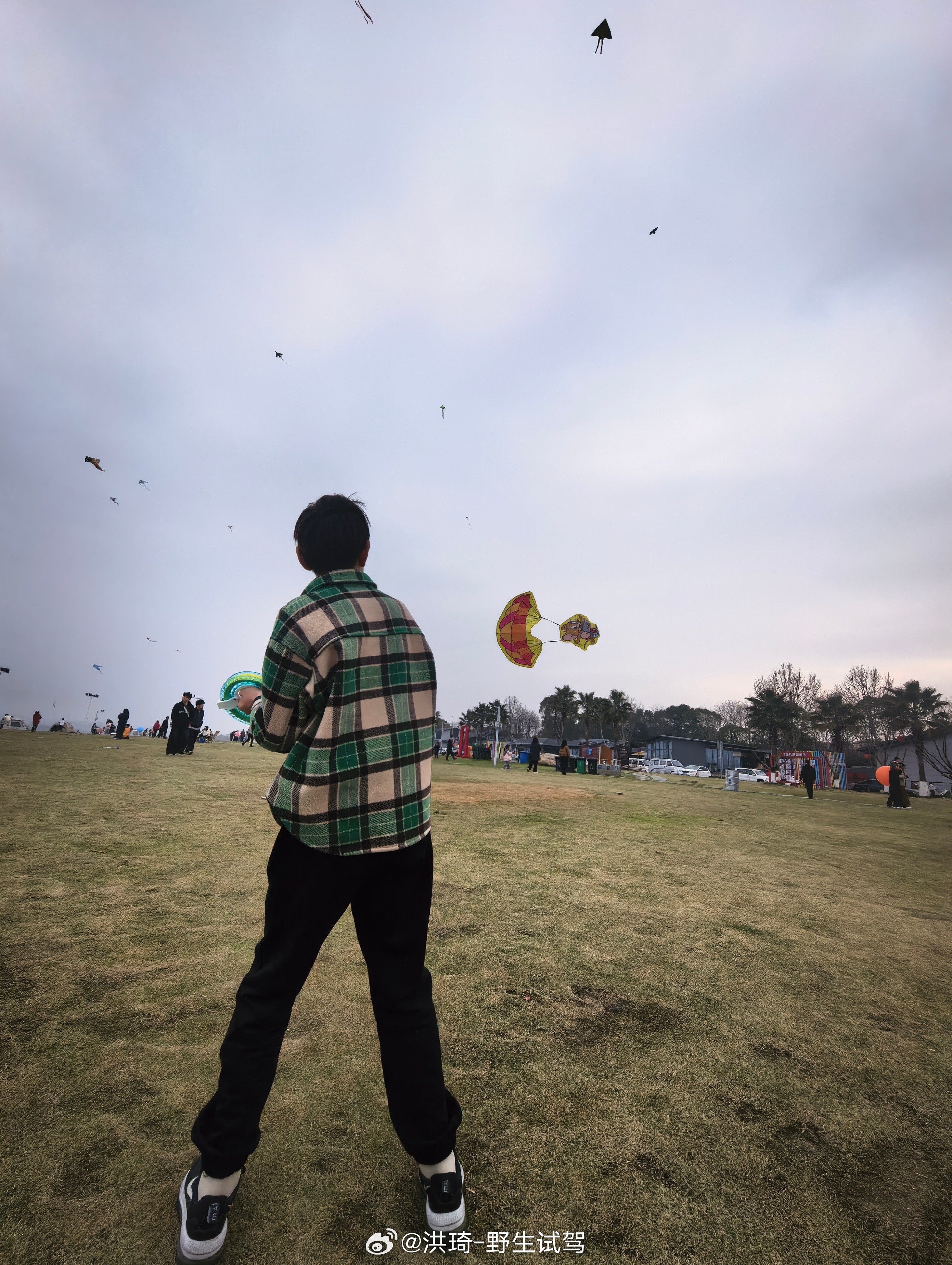 山姆这风筝不错，200米线一飞冲天