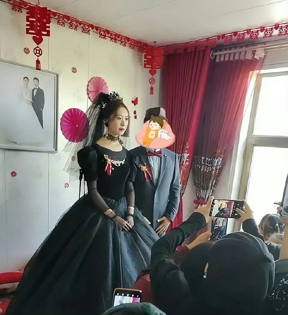 你们能接受自己结婚的时候老婆穿黑婚纱吗[思考] ​​​