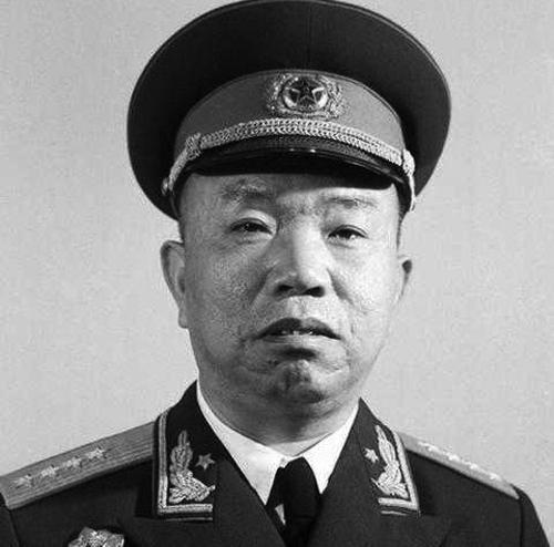 红四方面军有许多猛将，但王树声战功并不突出，是什么原因让他成为副总指挥呢？
19