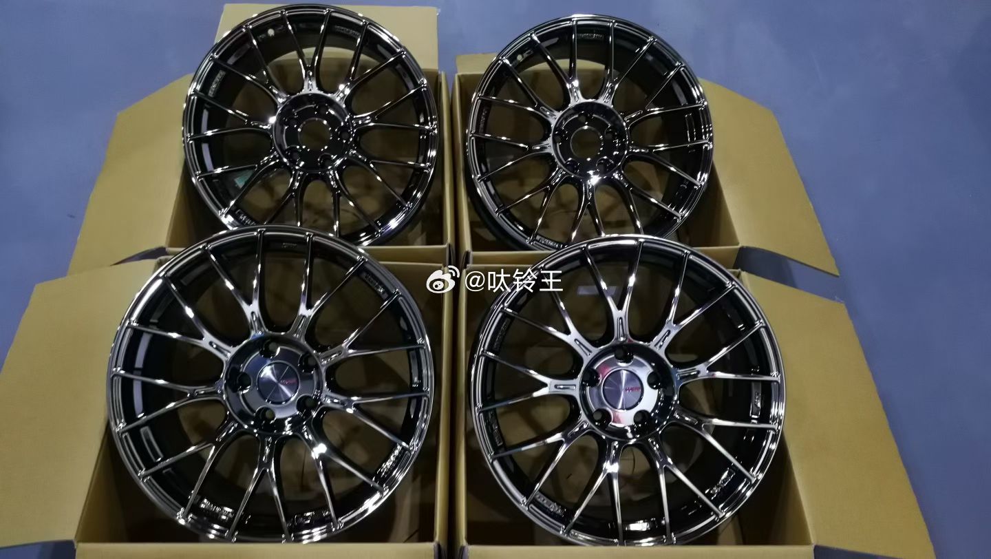 ENKEI PFM1 1885+35 5-114.3 SBC 特殊颜色电镀黑，现