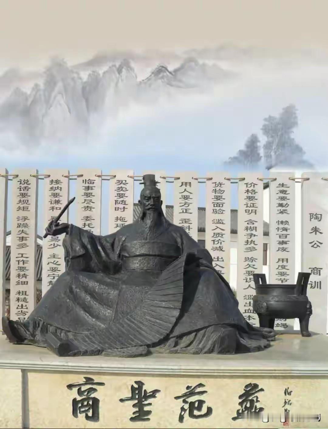 一斤是十六两，二分之一即八两是半斤，所以说半斤八两一样的。

过去的秤，俗称“老