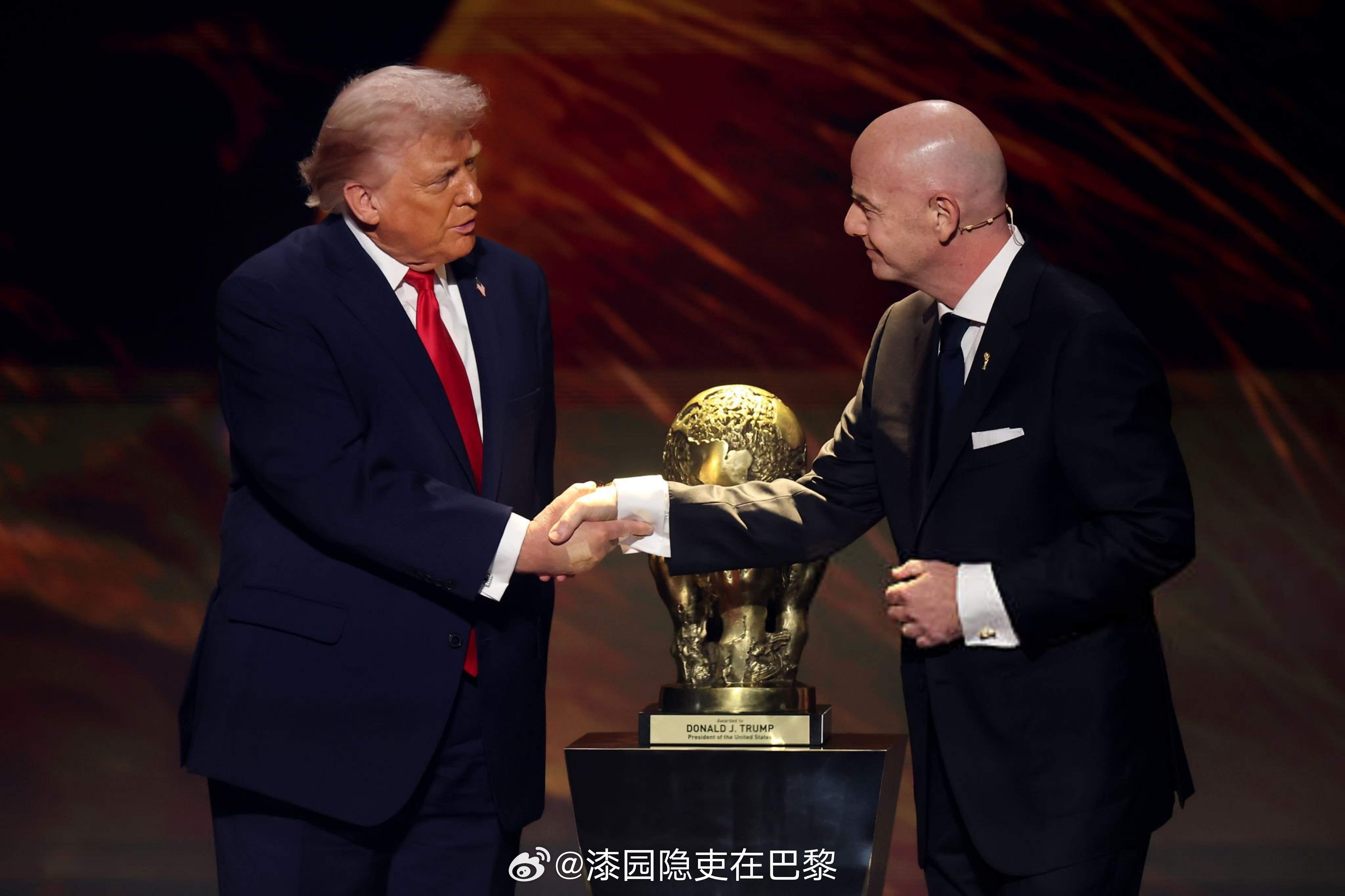 海外新鲜事世界杯大v说特朗普插手世界杯红牌 国际足联主席詹尼·因凡蒂诺就巴洛贡红