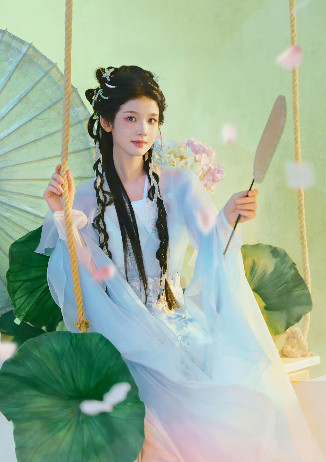 张淼怡最新古风大片，灵动可爱的仙门小师妹即视感！ 