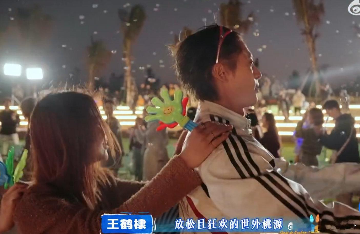 亲爱的客栈开播终于等到亲爱的客栈开播，熟悉的治愈感回来了，海边创业也太有氛围感了