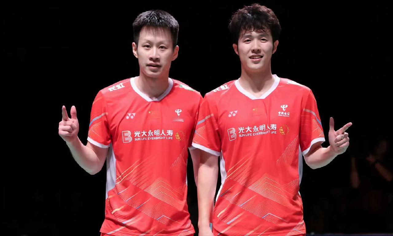 小手枪终结国羽连败颓势
马来西亚羽毛球大师赛男双1/4决赛中，国羽组合何济霆/任