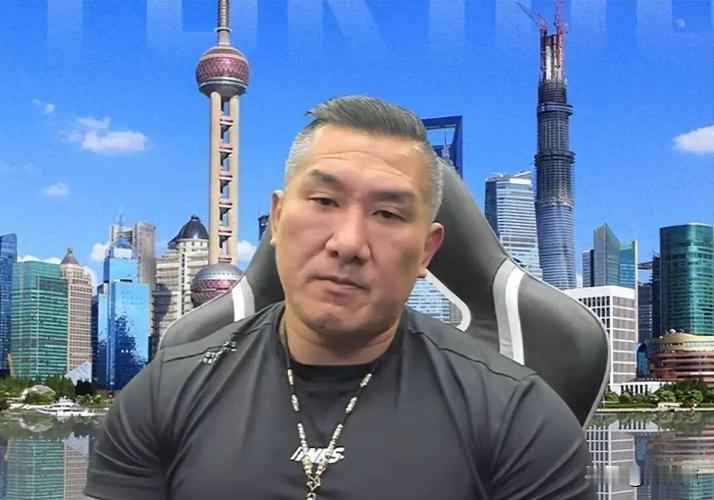 阿管说的对，现在岛内很多人就是不了解大陆，很多人脑子是被洗了的，相信三到四年后将