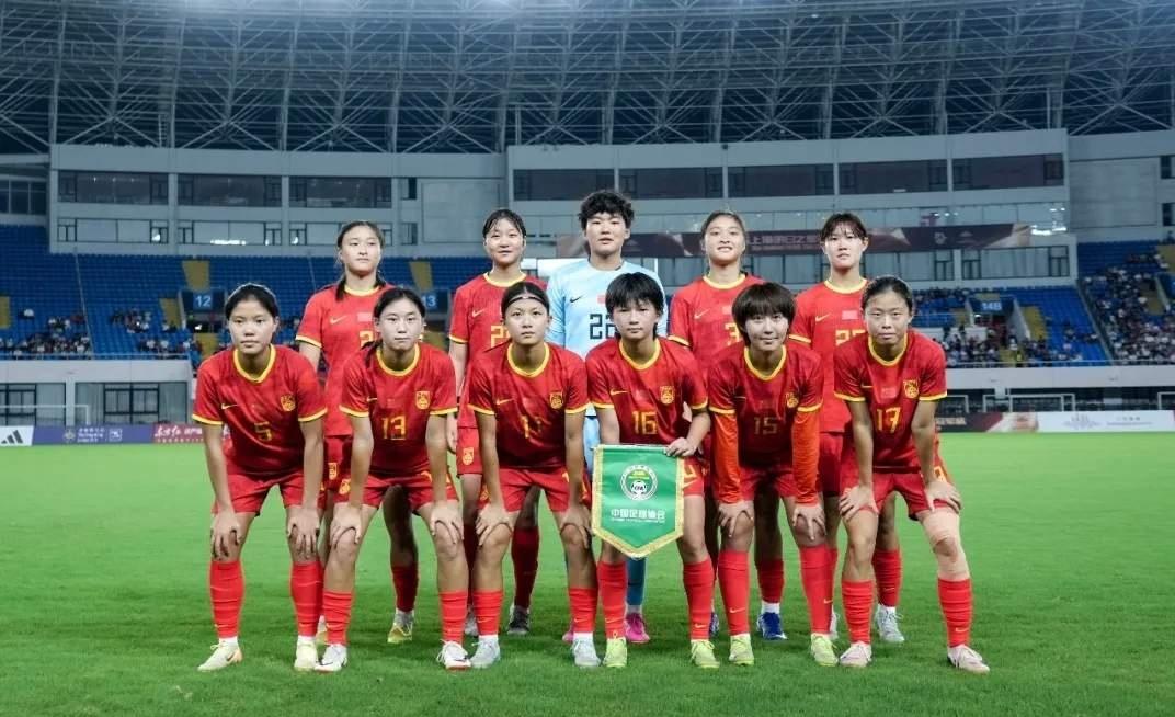 中国U17女足5-0打懵皇马梯队！劳尔直接黑脸
 
8月16日上海明日之星冠军杯
