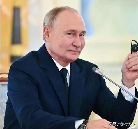 敏感时刻，克里姆林宫网站通告全球：总统普京与伊朗总统佩泽希齐扬通电话，双方商定将