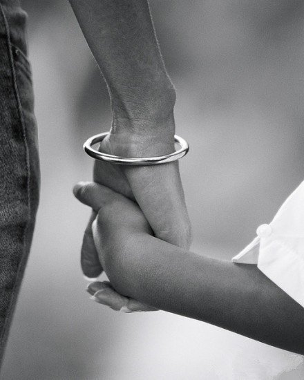 越长大越发现，真正关心你的人，只有父母。 