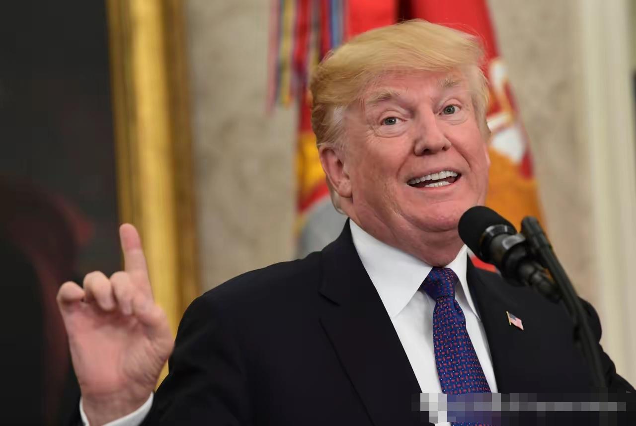 特朗普兴奋地宣布：​“伊朗在美国的协助下，已经清除或正在清除所有水雷！谢谢！唐纳