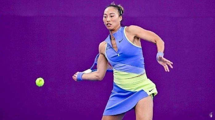 凤凰新闻【WTA爆大冷！大满贯冠军0-2惨败，斯瓦泰克轰6-0，中国金花2连败】