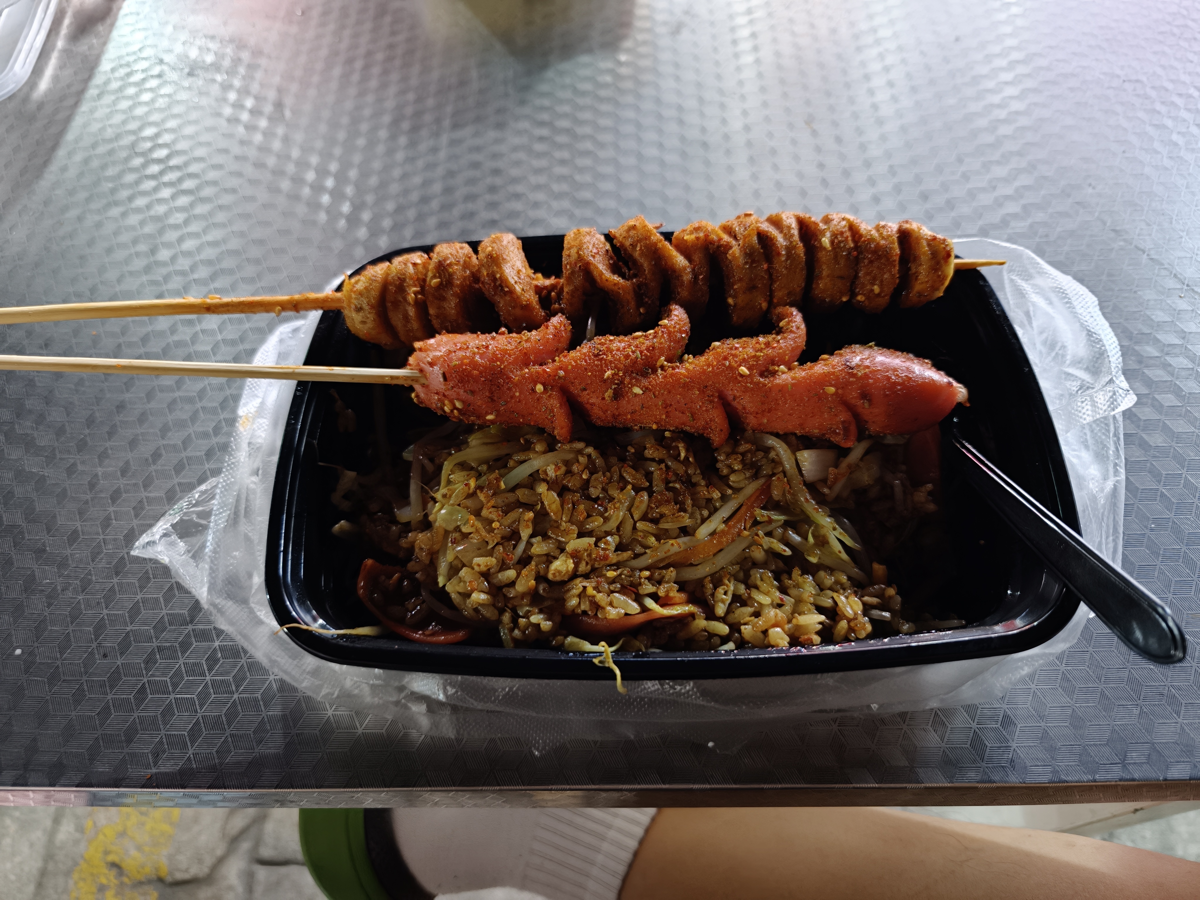 吃饭了兄弟们 