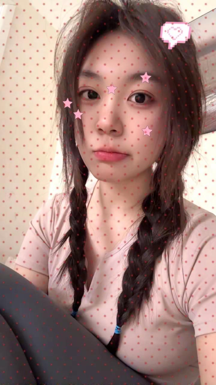 装美女好累还好我是真的爱装