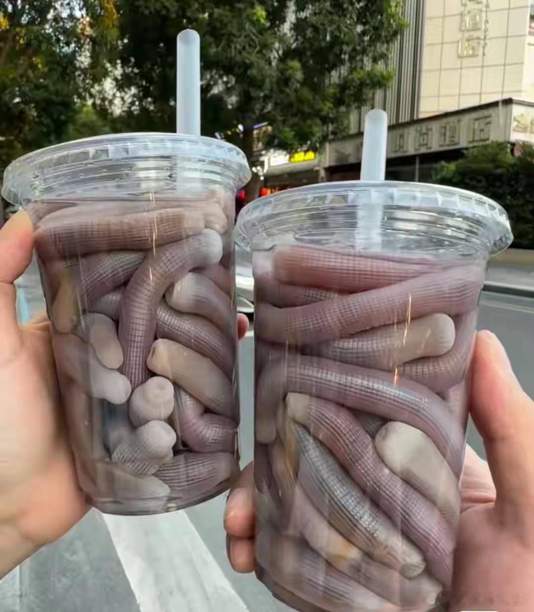 深圳南山美食，沙虫饮料，我听说这东西贵，是好东西，但是我从来不敢吃，有喝过的朋友