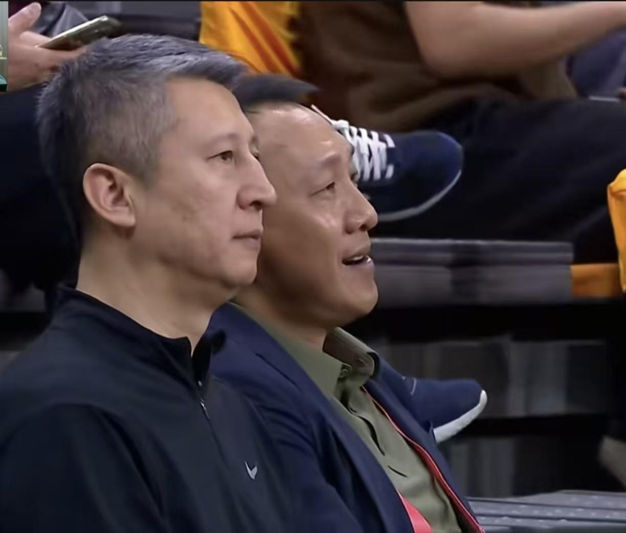 郭士强指导在世预赛的最后留人太英明，没给胡明轩、徐杰机会，如今看来完全是正确的选