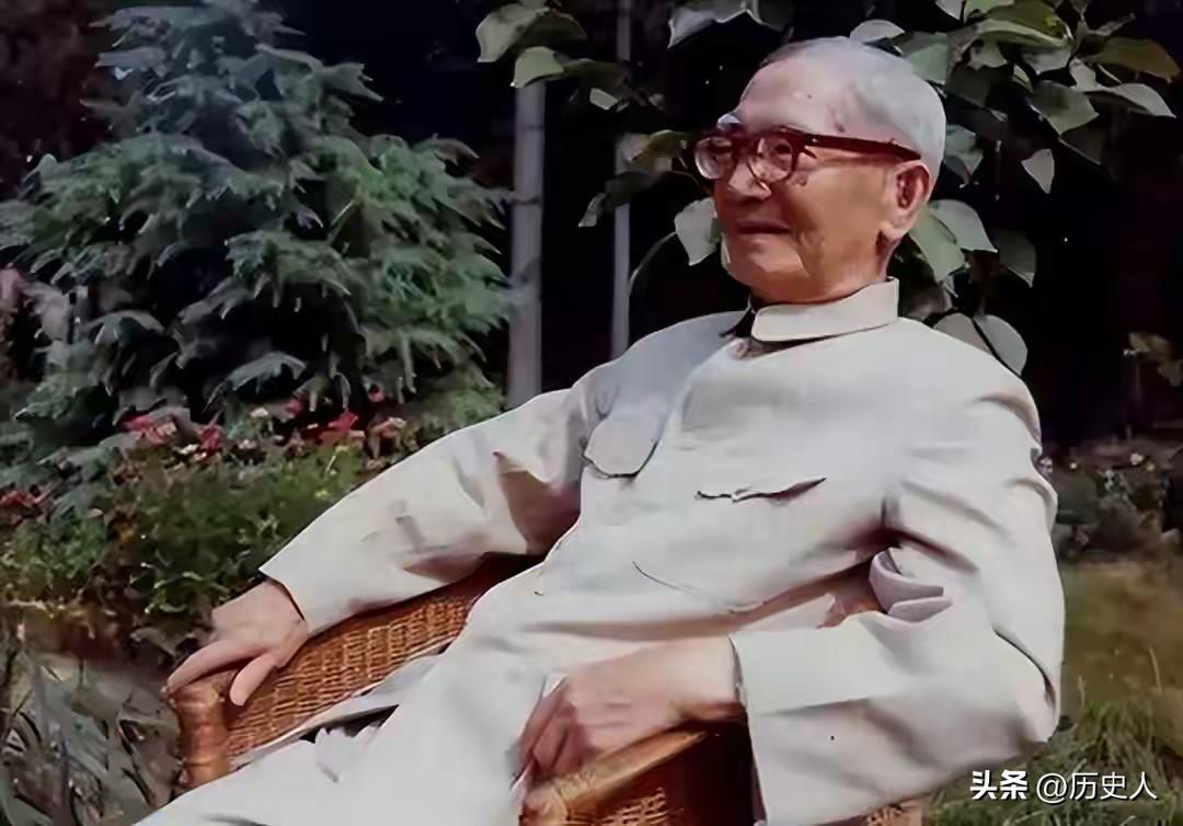 1989年冬，北京协和医院，一位形容枯槁的老人，生命已走到了尽头。
他叫茅以升，