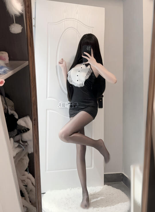 (｡ì _ í｡)