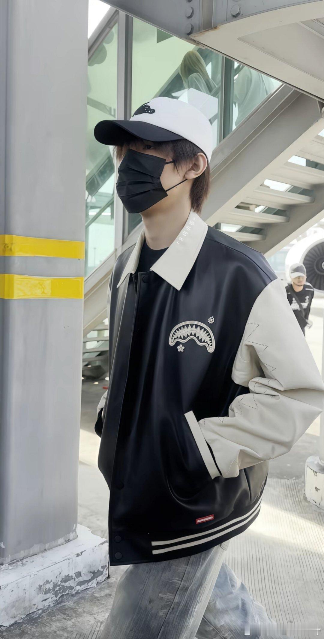 张泽禹  🎸张泽禹 新生代实力歌手 🎸张泽禹 野火系歌手 czg互助 要回带