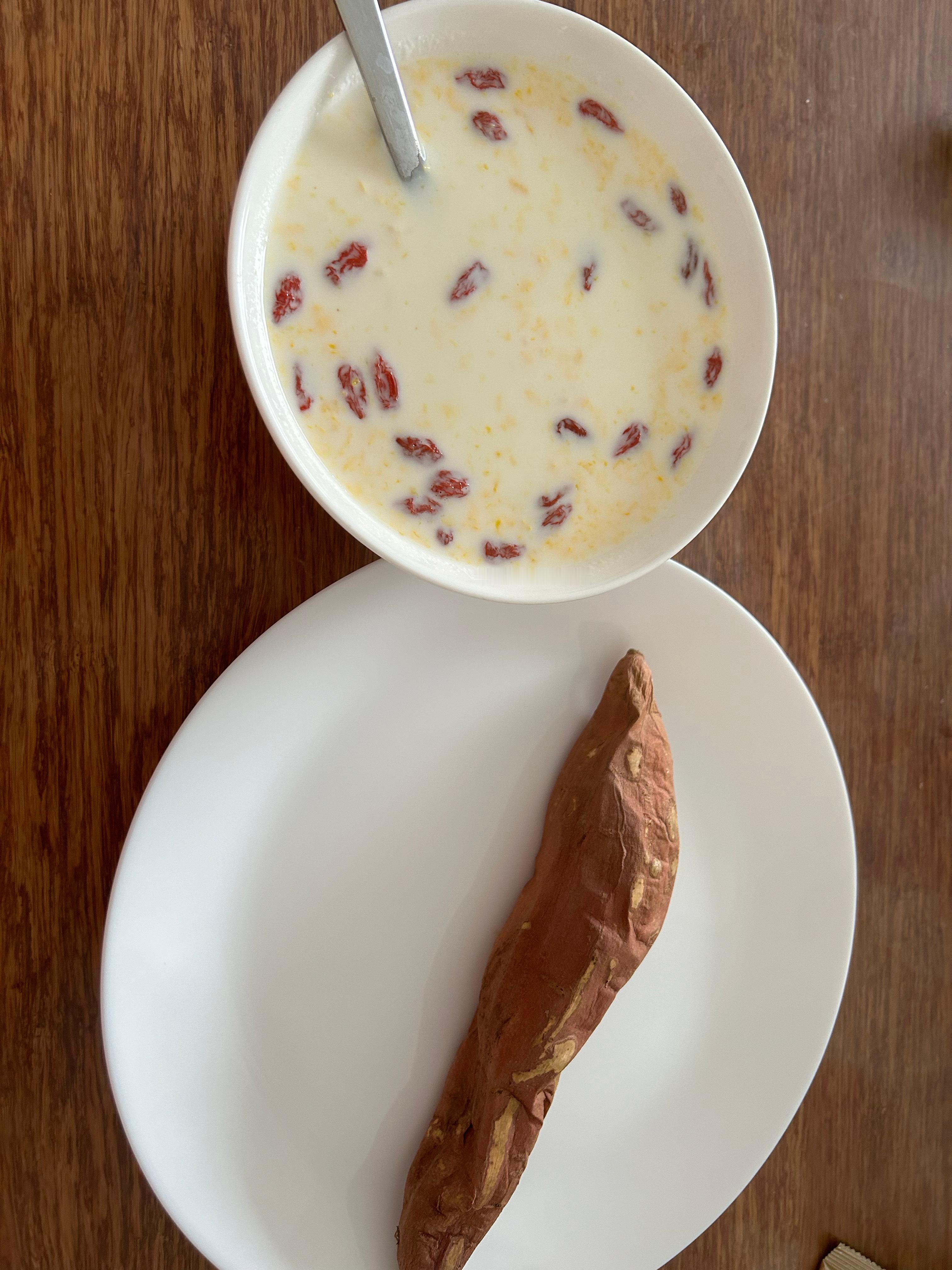 早餐，酒酿煮鸡蛋，番薯 ​​​