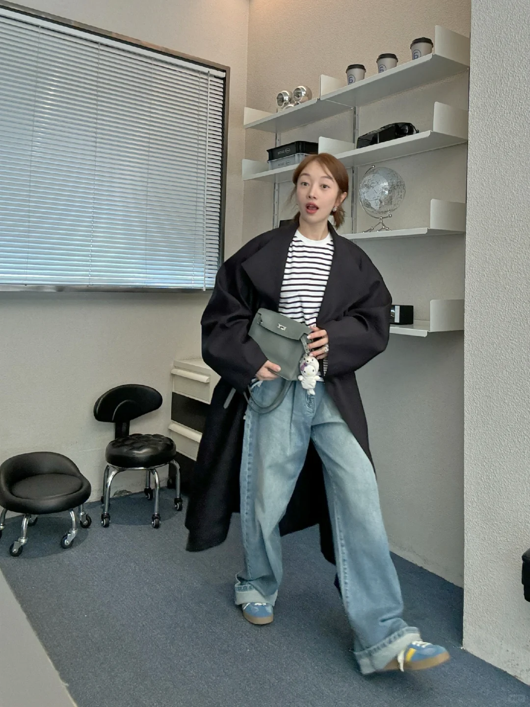 牛仔裤配球鞋👟