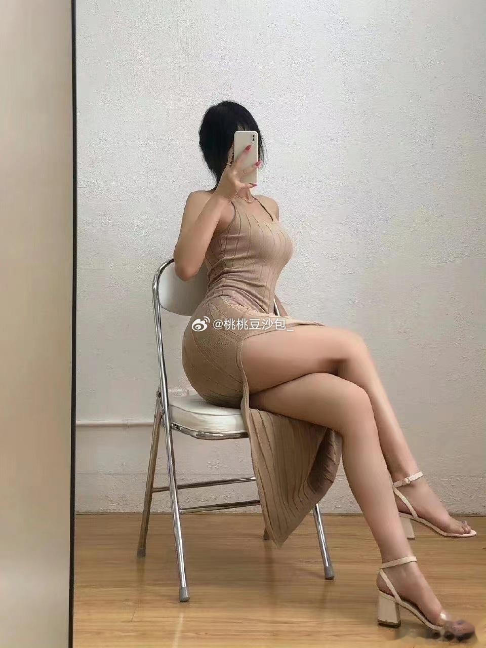 -  这条给姐妹们找个聊完就删的[开学季] ​​​