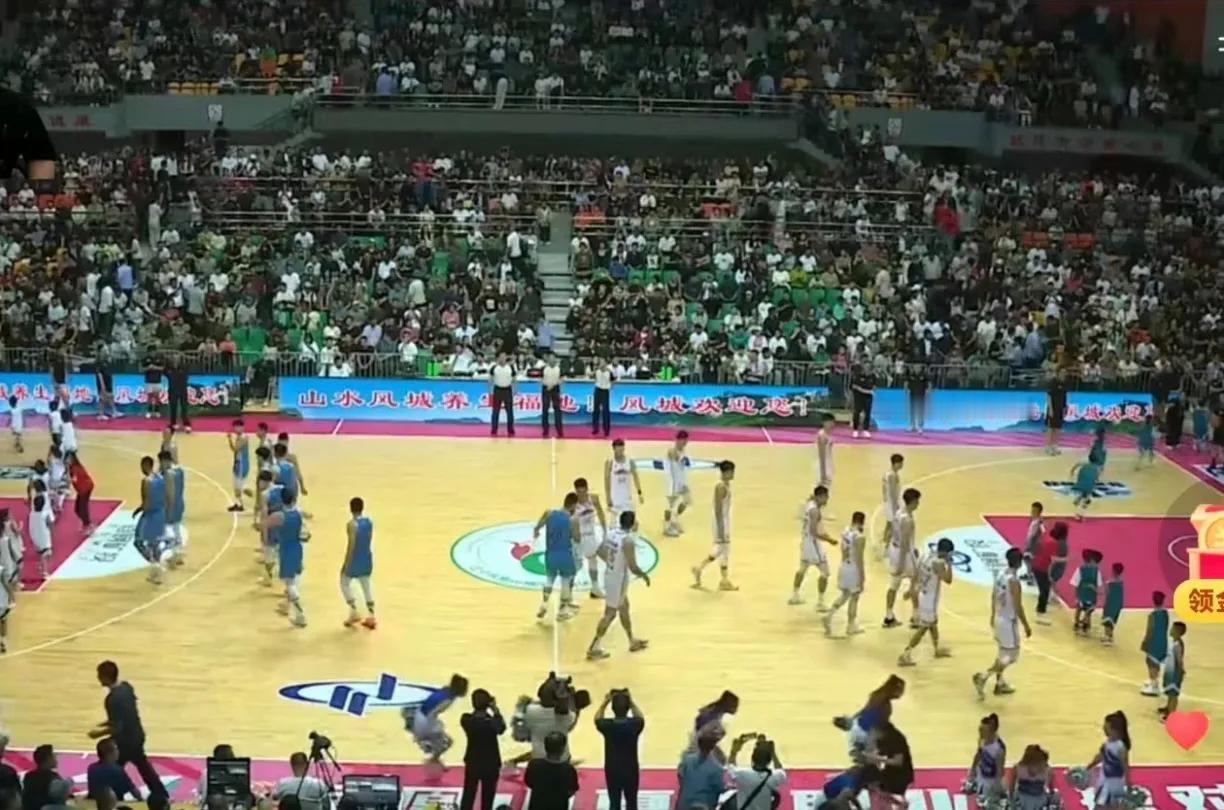 71-51，辽宁队以20分之差惨败北京队，几乎全员不在线，没进攻，没防守，没态度