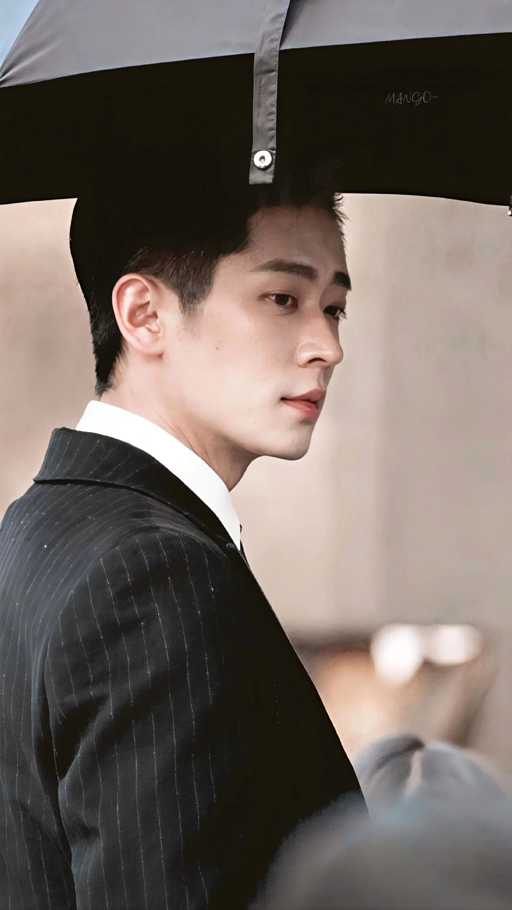 怎么，你的一厢情愿也要我负责吗？