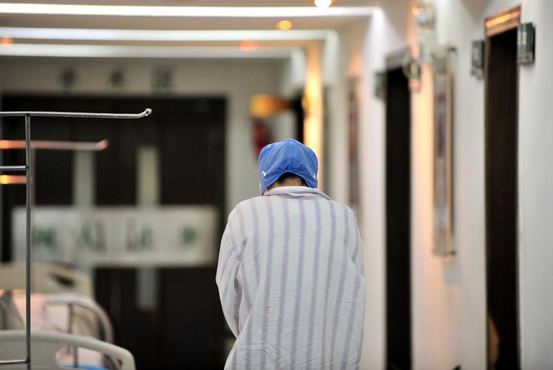 代际断亲潮来袭？七大成因解码青年"冷对亲情"现象


当春节返乡的年轻人开始用"