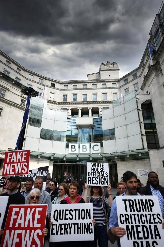 BBC 深陷“假新闻”危机：白宫痛斥编辑失实，高层集体辞职

2025年11月9