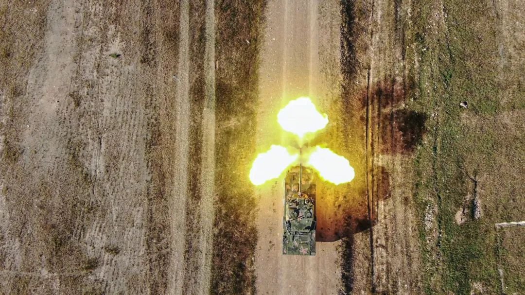 #早安##早安军营# ​​​