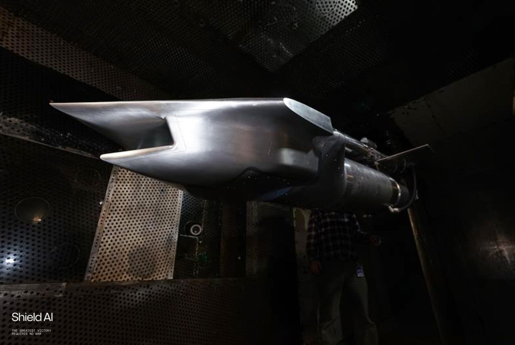 垂直起降的X-BAT完成首次F110发动机点火测试和早期进气道测试，机体外形从从