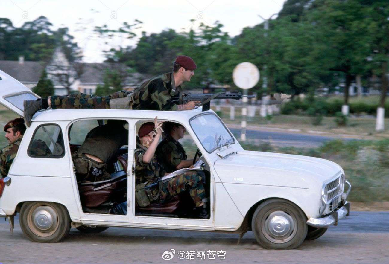 1978 年，驻扎在扎伊尔的比利时伞兵突击队成员。烽火问鼎计划