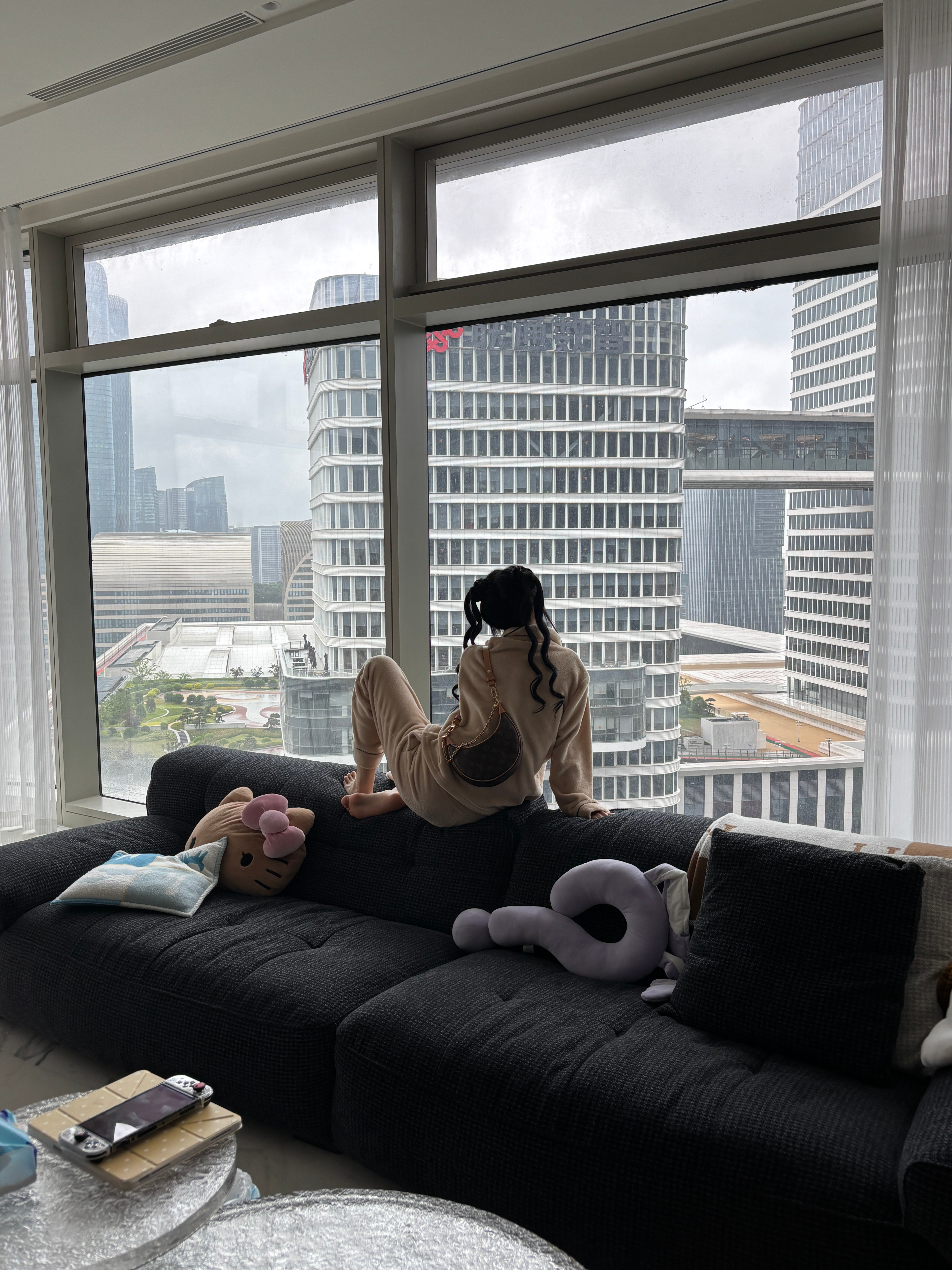 有心事的人都是抽象的 