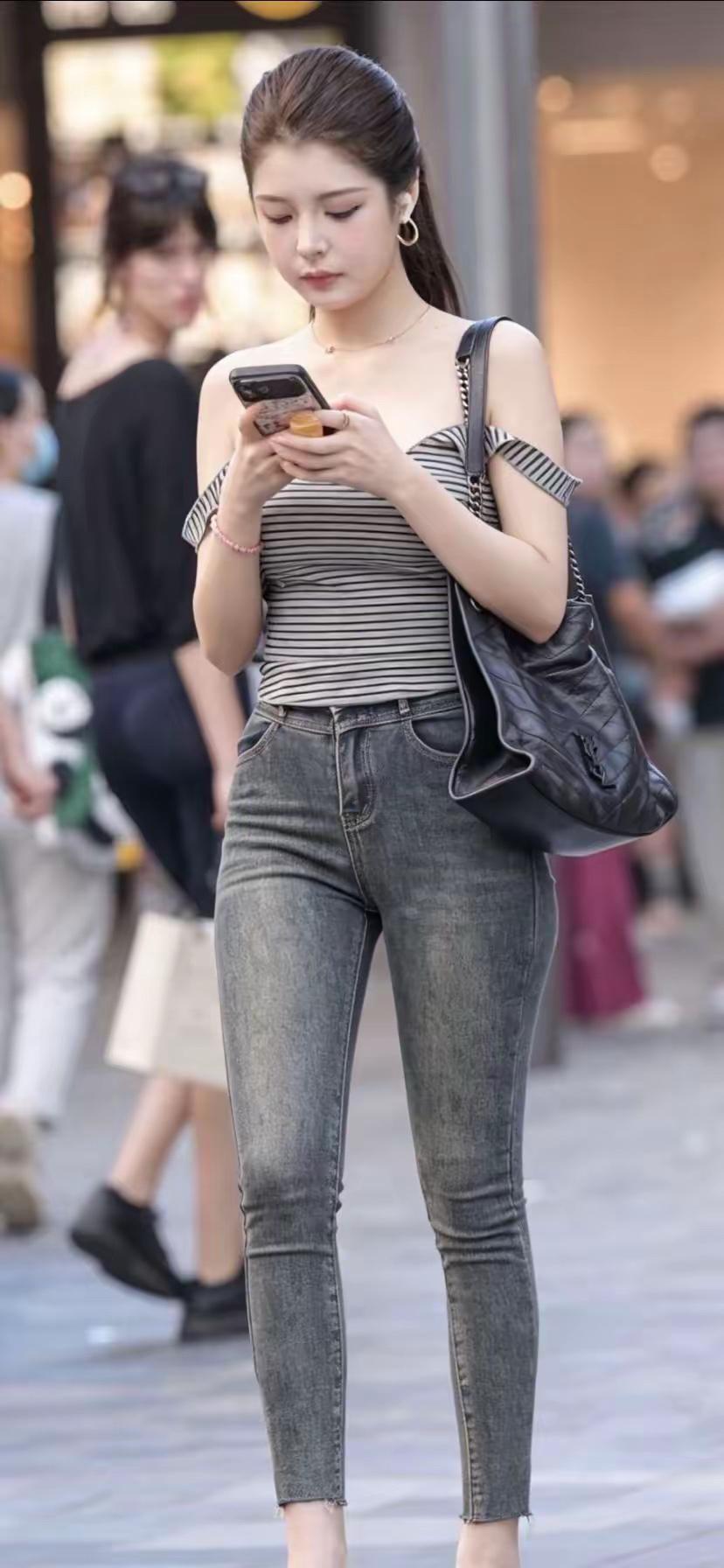 晒出女神照片吧