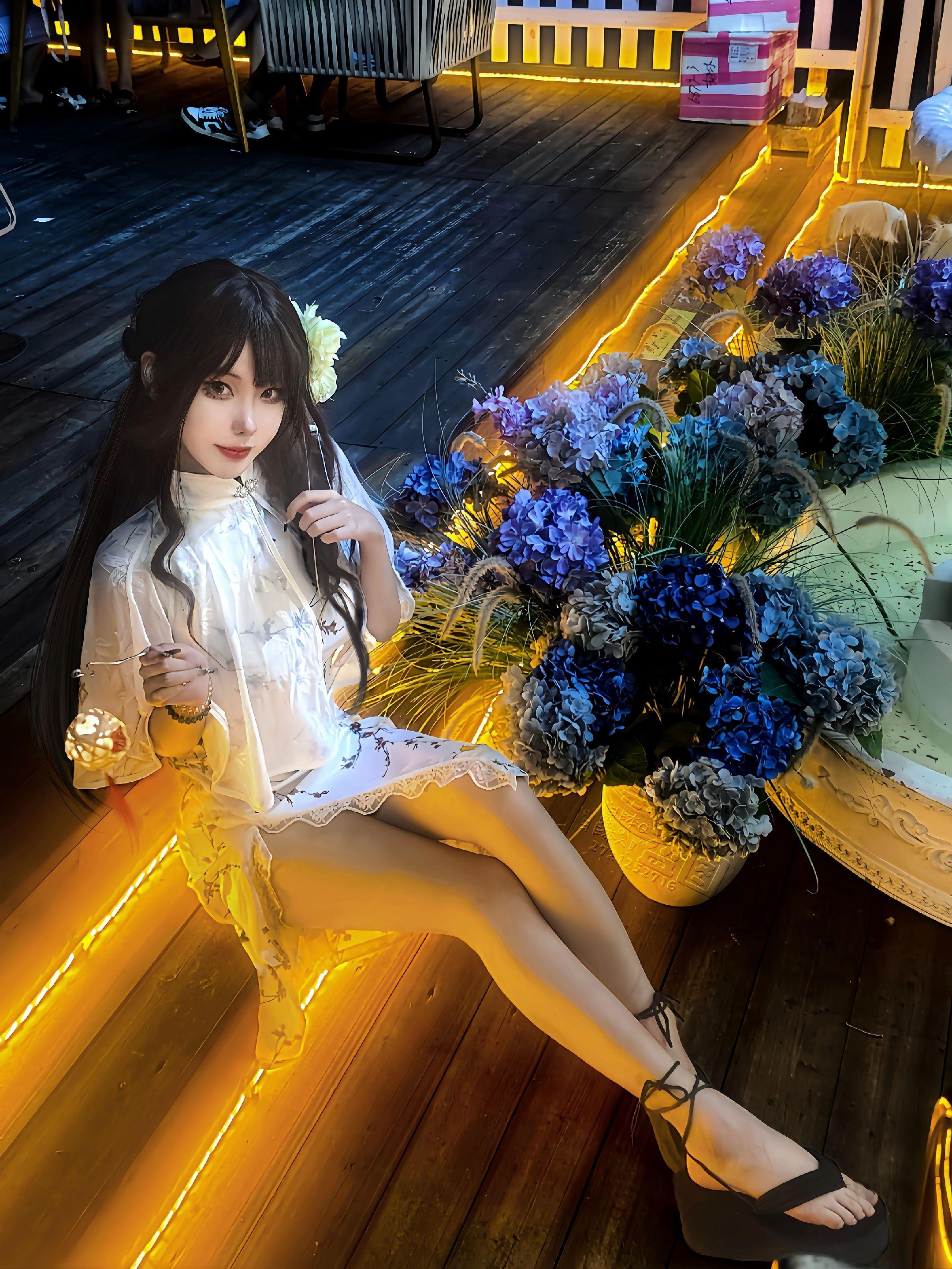 我存在的这个世界有病，人们总会为了不知道转了几手的爱哭天喊地 没有任何意义