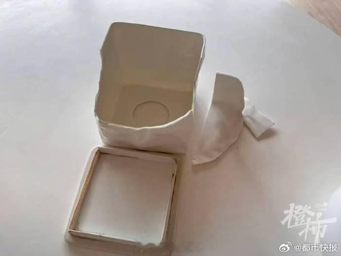 1岁宝宝碰坏纸巾盒三亚酒店索赔924元 看了下，是这个玩意（图2）。倒确实明码标