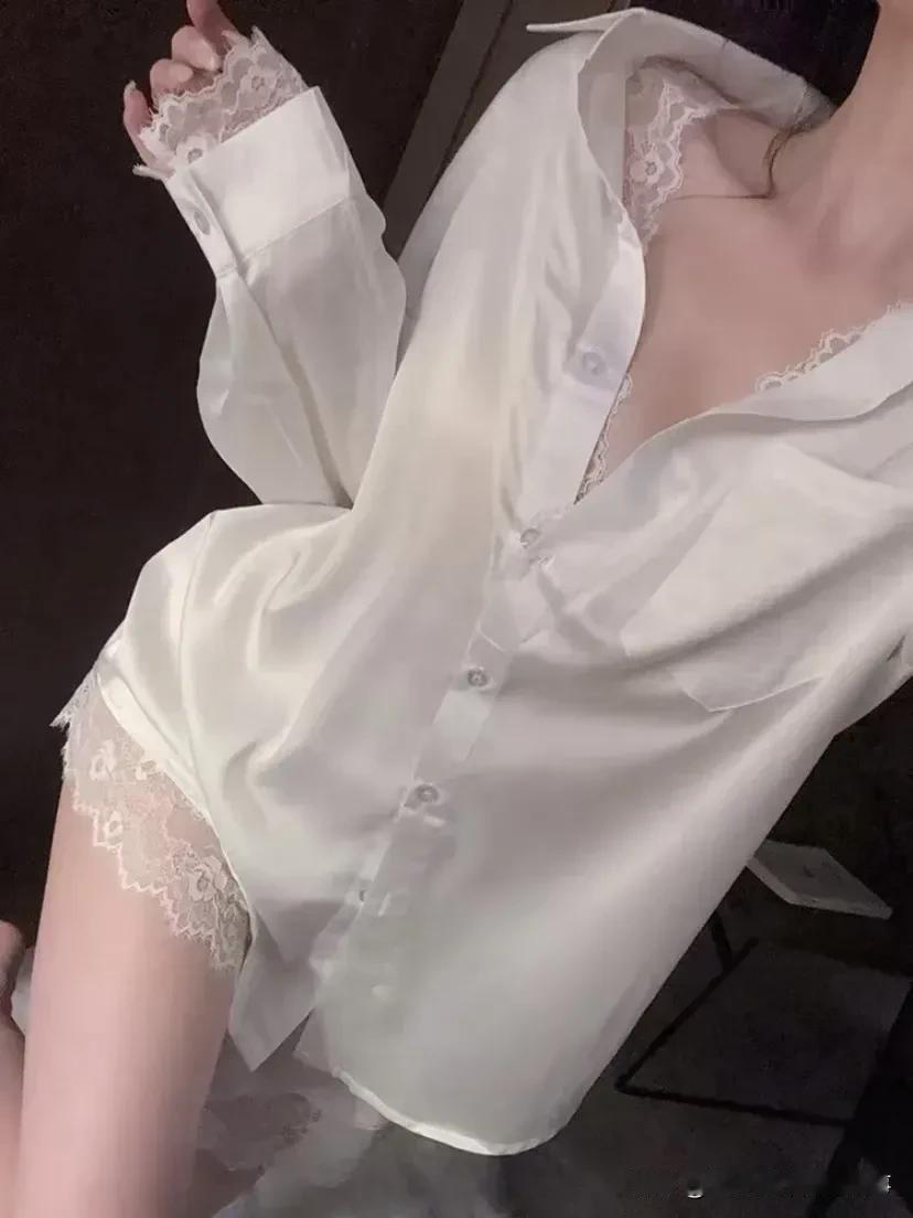 美女穿着衬衫好看不？白衬衫女子 性感女衬衫