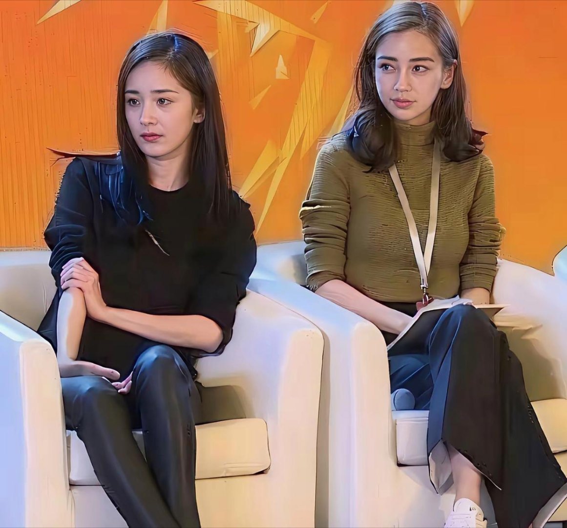 感觉杨幂好瘦腿真细比baby都瘦 