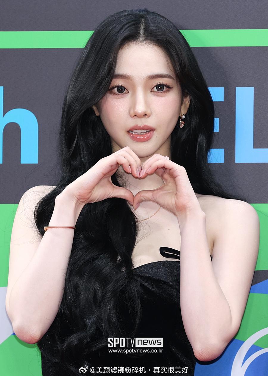 aespa柳智敏，金玟庭，Giselle今日MMA红毯新闻图 