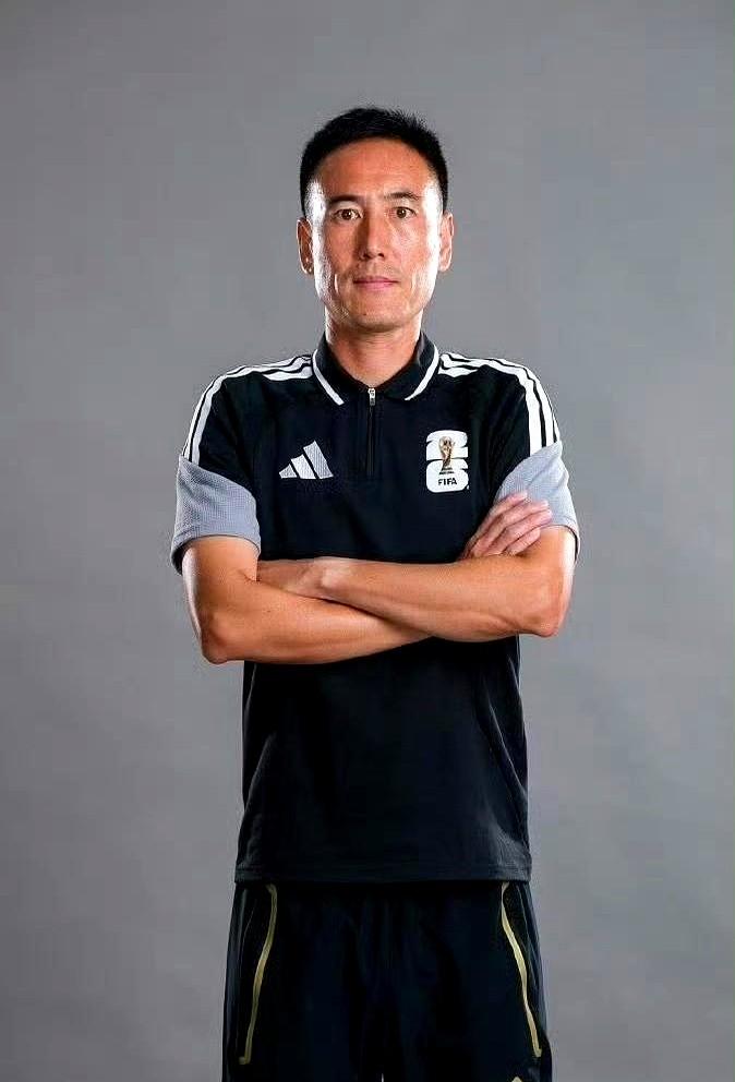 国足没进世界杯，但咱们的裁判先进去了！

马宁、傅明、周飞这三人组，5月30号就