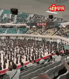 台湾大学生集体演练日本所谓的剑道
这片土地上的年轻人基本没救了，大部分都被殖民化