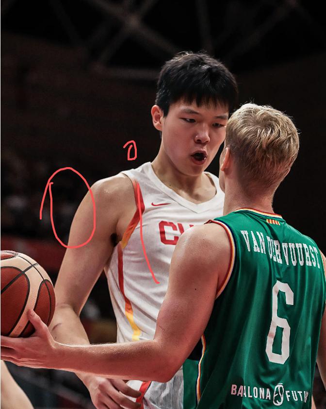 最拧巴的地方来了，很多人盼着杨瀚森去NBA，又受不了他不再像以前那样随叫随到
