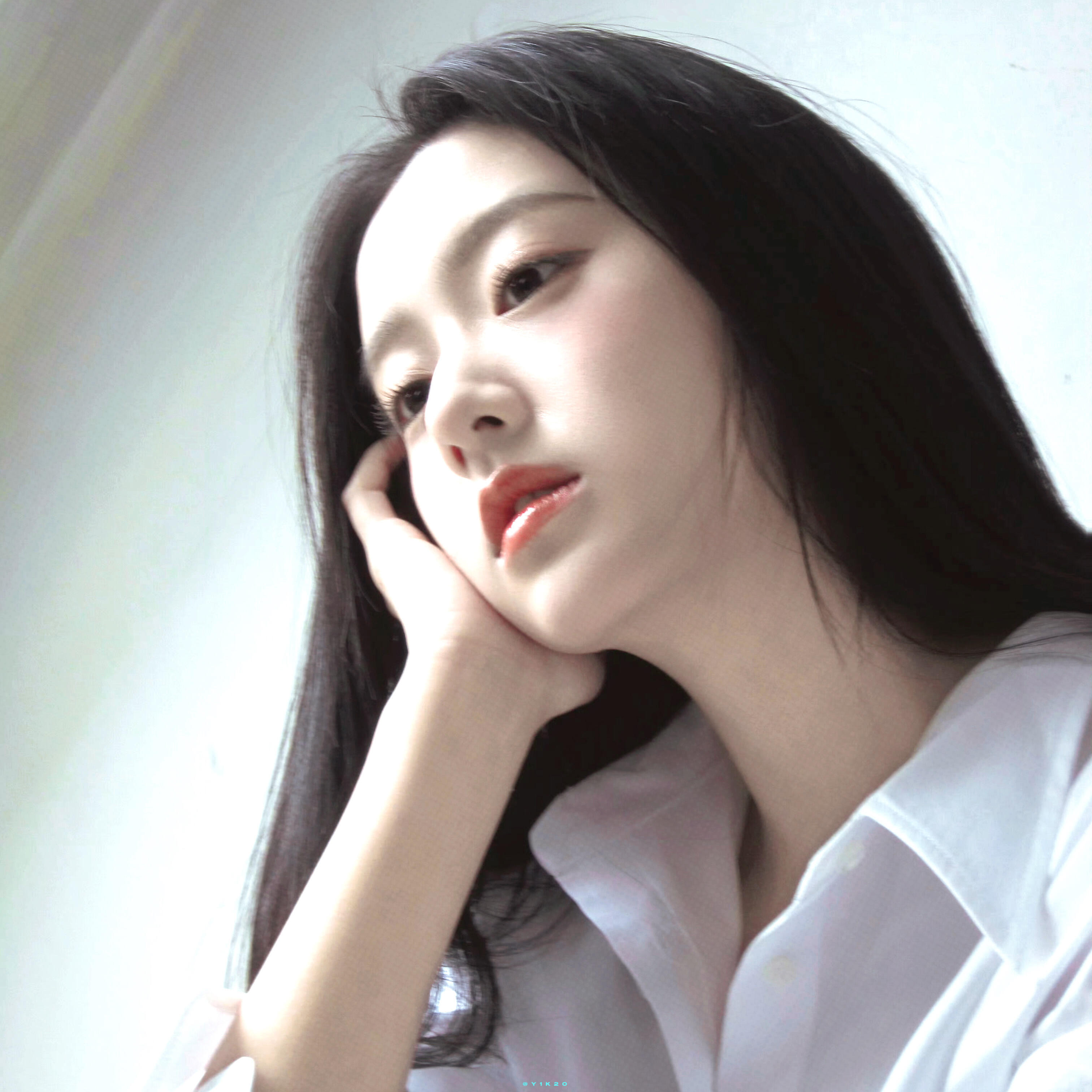 -𝐒𝐇𝐀𝐑𝐄｜包上恩头像背景图搭配 ⸝⸝🐰꙳🤍◟💭。 