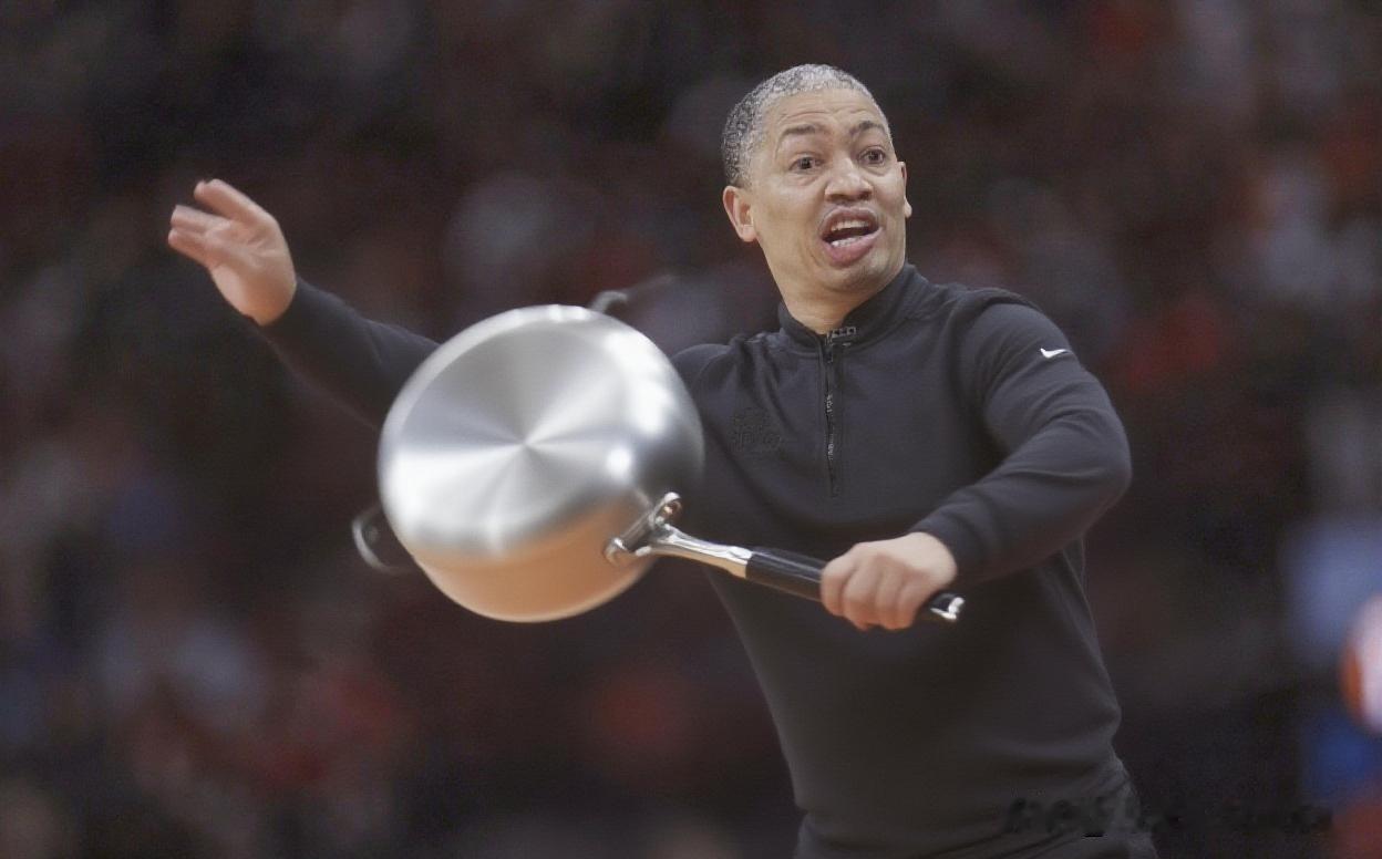 快船目前状态
鲈鱼：负责甩锅
哈登：负责累冒烟
小卡：负责钓鱼
保罗：负责甩毛巾