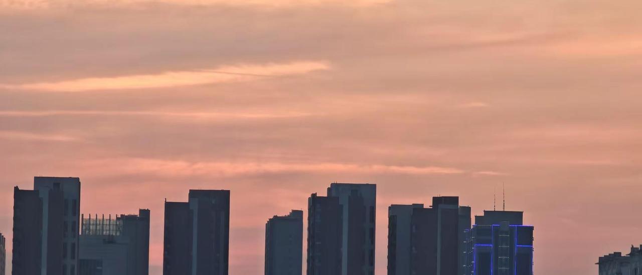 慢慢长高的滨州开发区。城市天际线 水墨山水