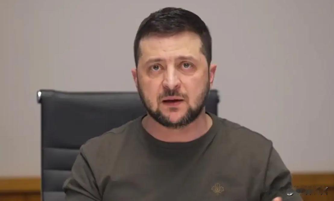 乌克兰总统泽连斯基主持最高层决战会议，难道他们要进行最后反击吗？

乌克兰最近被