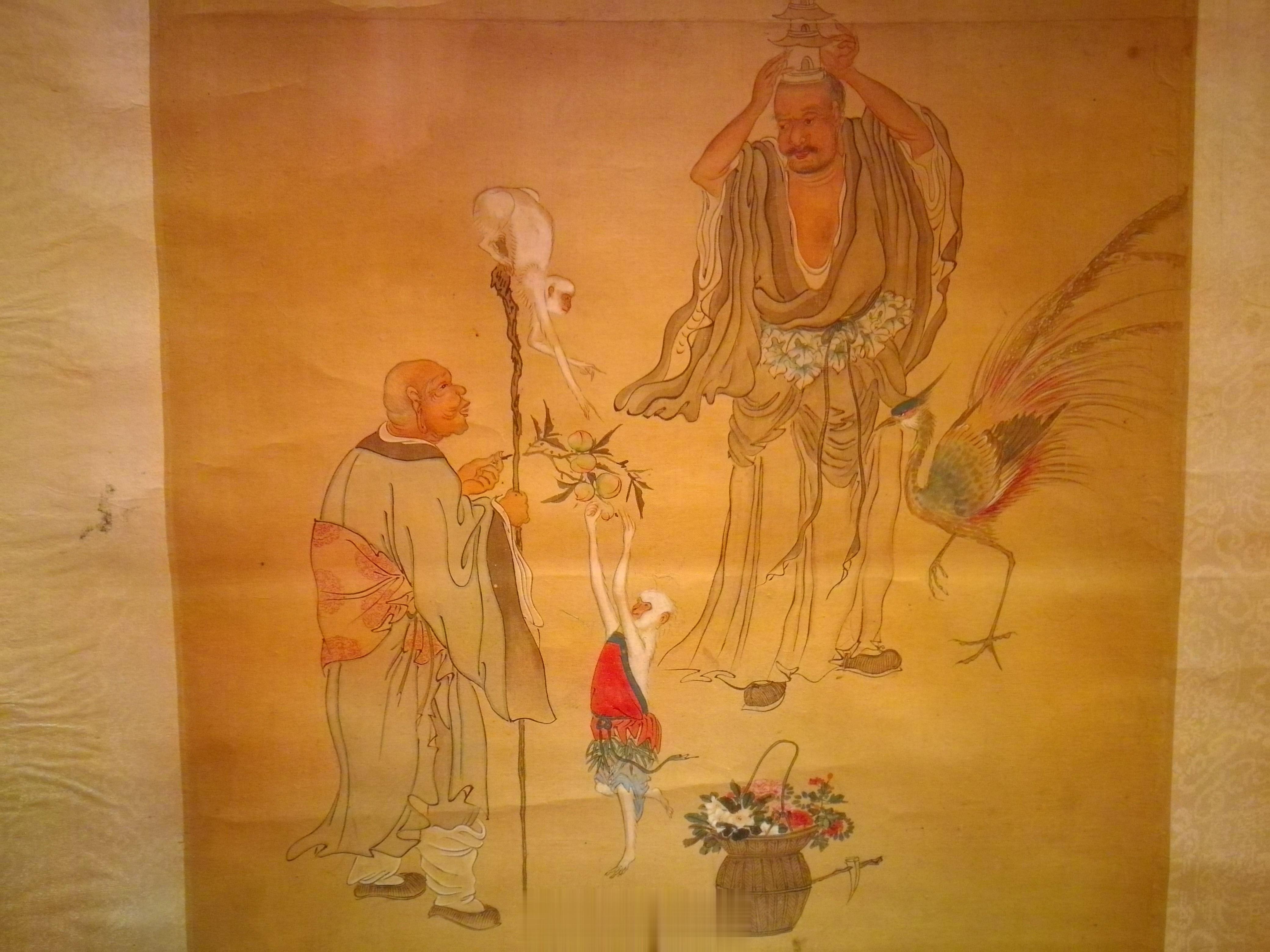 在希腊科孚岛参观了一个博物馆，看到许多中国文物，竟然还有唐伯虎的画作，据说是一百