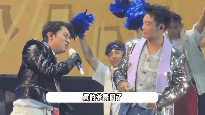 郑恺、李晨、王祖蓝在双 11 合体录制的路透照一经曝光，瞬间引爆全网。初代跑男同