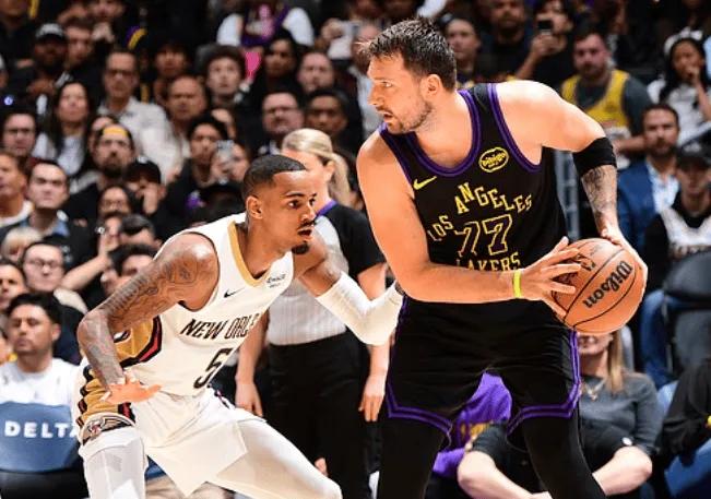 今天，湖人vs鹈鹕，这一场，不管是湖人，还是鹈鹕，都极为地离谱。
东契奇7次失误